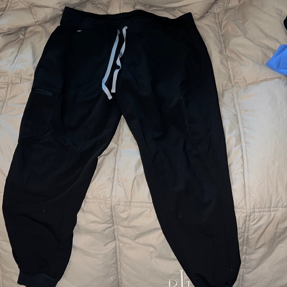 Figs scrubs set